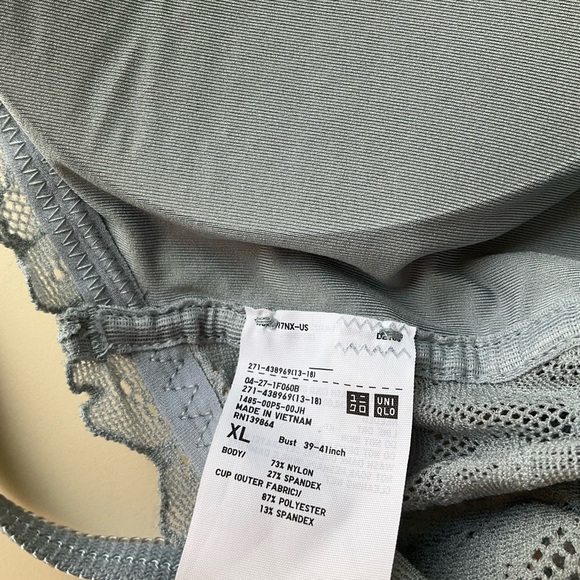 Uniqlo Slightly Padded Bralette - Picture 4 of 5